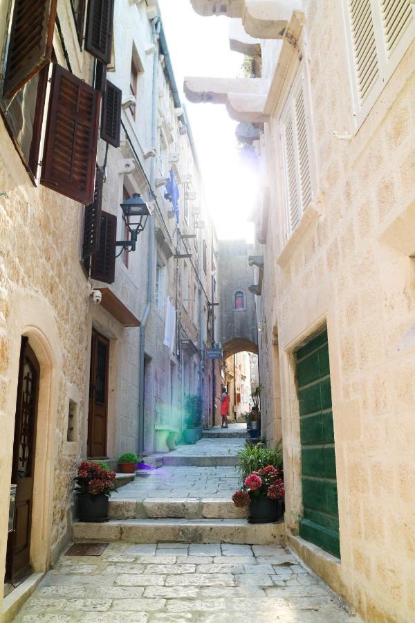 Sessa'S Palace Korcula Town Bagian luar foto